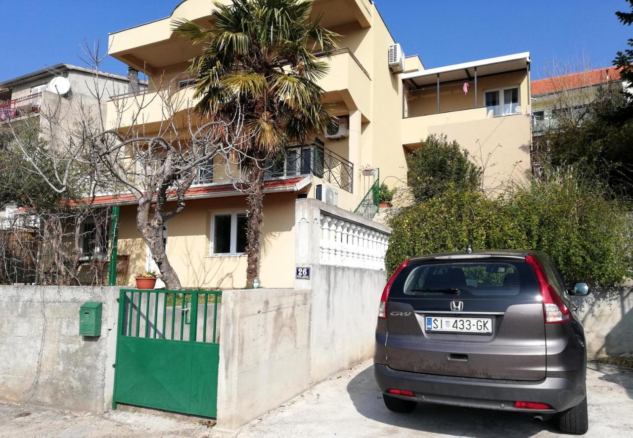 Apartment Maro Šibenik Buitenkant foto